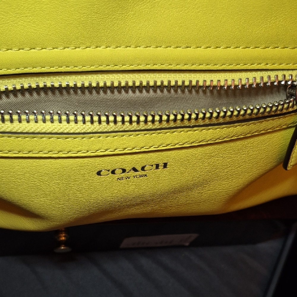 Coach Legacy Glove Tanned Leather Crossbody - Picture 7 of 12